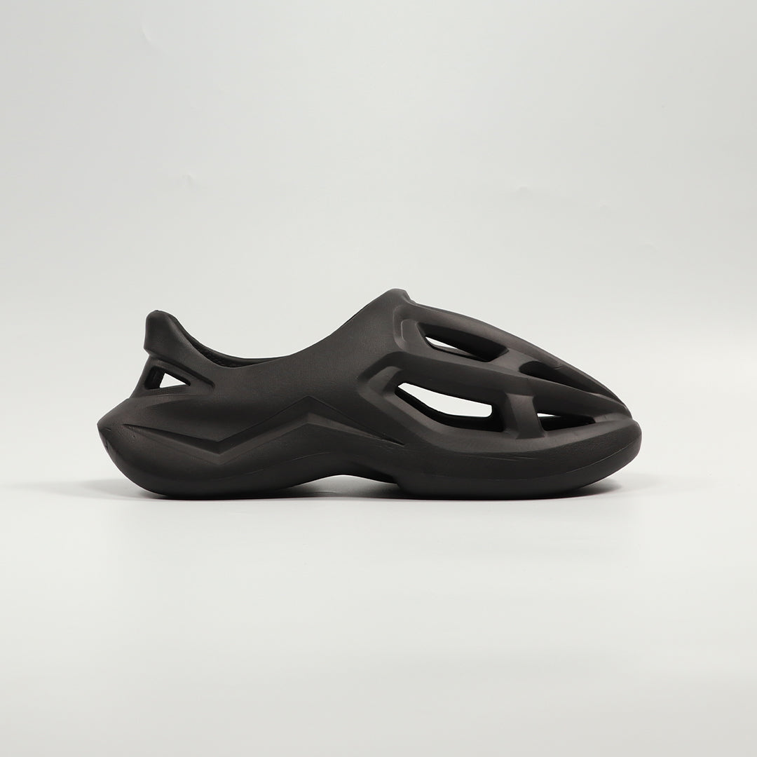 Cumulus 2.0 SlipOns (Black)