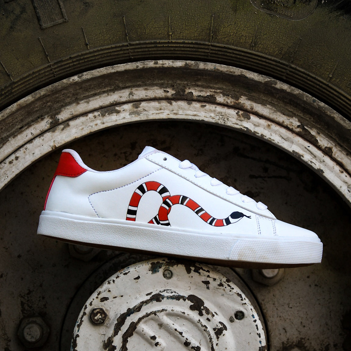 Snake 2.0 ( White) - Spiffers