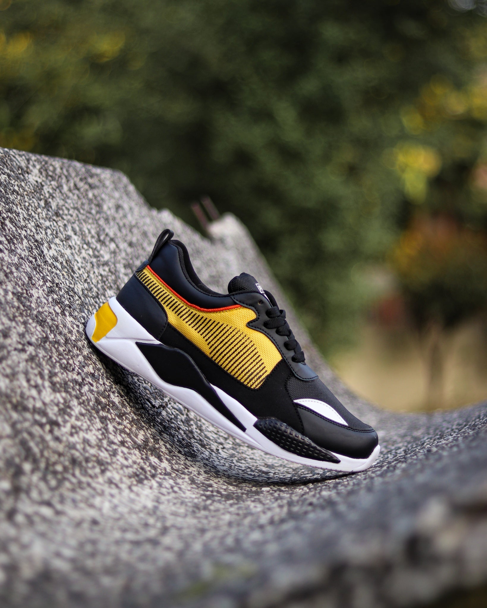 RSS 2.0 ( BLACK YELLOW ) - Spiffers