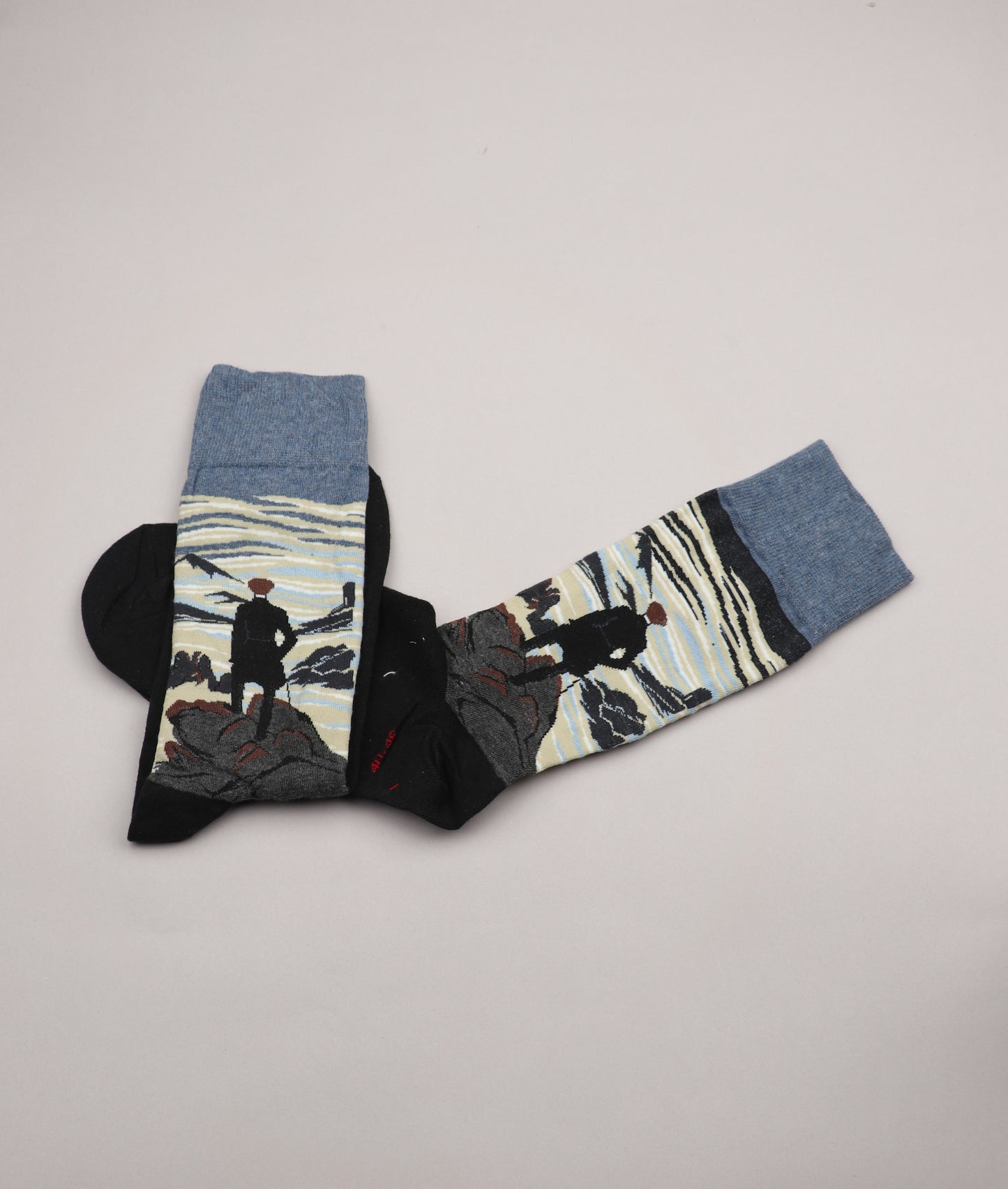 High Ankle Printed Socks ( Gentle Man On Rocks )