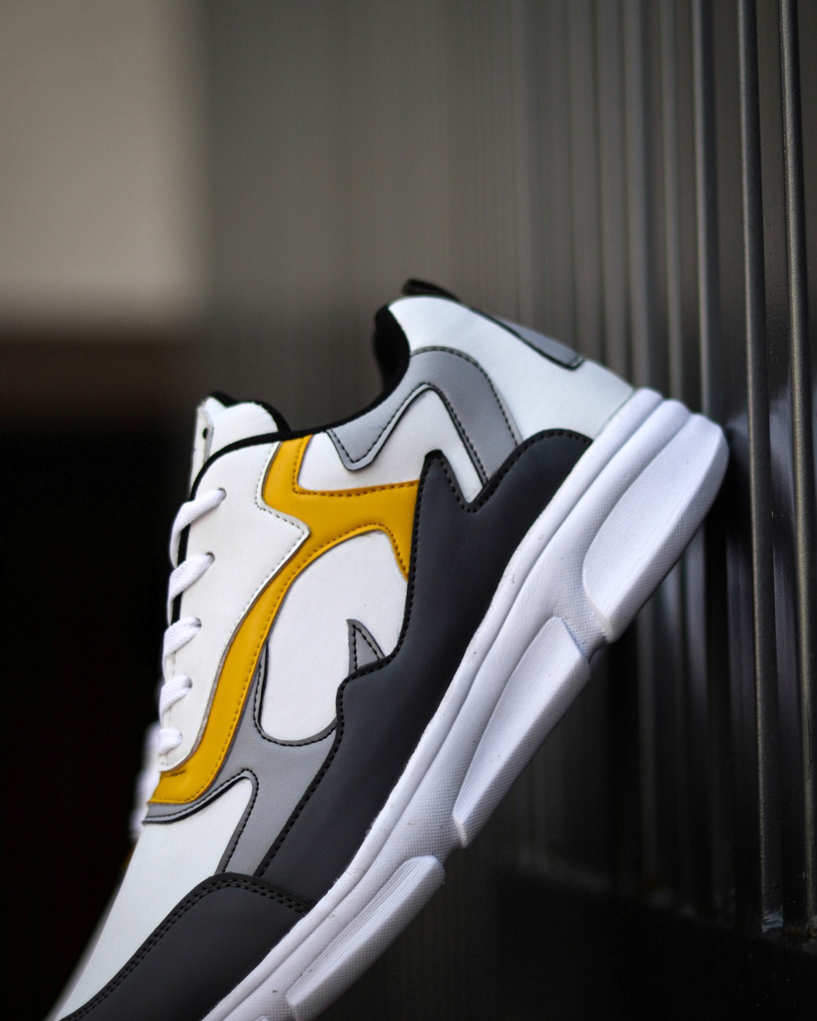 Radeons ( Grey Yellow ) - Spiffers